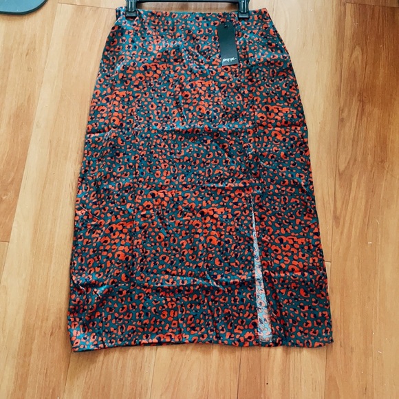 Satin Animal Print Slit Midi Skirt - Picture 6 of 6